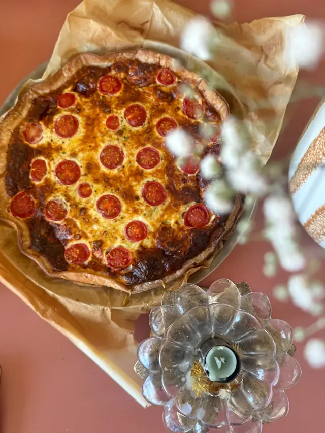 Tarte au chorizo dorée, sortie du four